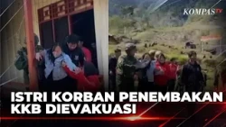 TNI Evacuates Wife of Aris Sanda, Victim of KKB Shooting | HEADLINE NEWS