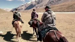Péter Pál Halmi – Pod tichými vrcholky | Lov v kyrgyzských horách