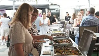 Finger food allowed!: "Social Dining" awakens all the senses