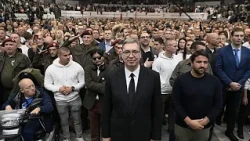 Serbien vor Richtungswahl: Vučić gegen Studentenbewegung