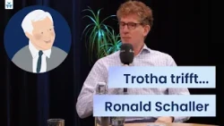 Geschichtenerzählen auf der Bühne und durch das Möbel | Trotha trifft... Ronald Schaller