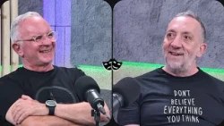 ΜΕΤΑΞΥ ΣΟΒΑΡΟΥ ΚΑΙ ΑΣΤΕΙΟΥ - ΘΑΝΑΣΗΣ ΔΡΑΚΟΠΟΥΛΟΣ