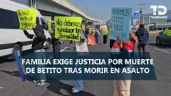 Mexico-Puebla highway blockade; justice demanded for young man murdered during public transport r...