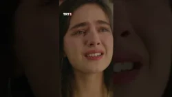 Eleni’yi sakinleştirmeye çalışan Oruç.  🤍 #TaşacakBuDeniz @tasacakbudeniztrt