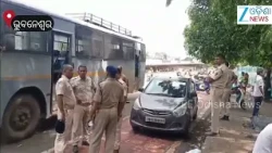 BMC And BDA: ଭୁବନେଶ୍ୱର ୧ ନଂ ହାଟ ନିକଟରେ ବିଏମସି ଓ ବିଡିଓ ପକ୍ଷରୁ ଜବରଦଖଲ ଉଛେଦ କରାଯାଇଛି।