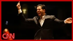 Venezuelan Domingo Hindoyan takes over as director of the Los Angeles Opera