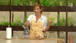 Next, please, everyone to the table! (TV2000) - How to use eggshells?