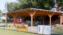 Ve Sportovním areálu Baťov vzniká nová pergola