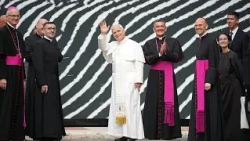 El Papa León XIV inaugura Aqva: la odisea artística vaticana sobre el poder y el peligro del agua