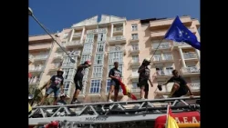 Ceuta locals never give up: hundreds take to the streets of Reyes to demand the defense of the city