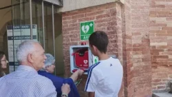 Gubbio, new defibrillator in Piazza Grande