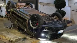 Driver flips SUV, abandons vehicle and flees on Padre Almir Avenue