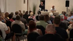 A MI HAZÁNK MOZGALOM ELNÖKJELÖLTJE TARTOTT FÓRUMOT JÁSZBERÉNYBEN