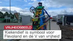 Vrijheidsbeeld van afval verrijst in Dronten | Omroep Flevoland