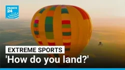 Mountain biker becomes first to ride off a hot air balloon • FRANCE 24 English