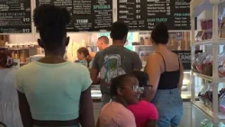 Ice cream and smoothie shops thrive during Connecticut heat wave
