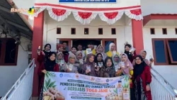 PDWA FMIPA ULM LATIH IBU IBU GUNTUNG PAPUYU OLAH JAHE HINGGA PEMASARAN DIGITAL