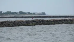 9 fishermen rescued from Bridgeport breakwater after being trapped by rising tide
