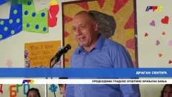 Dragan Sentić u društvu djaka prvaka /RTV Vranje / 1.9.2026.