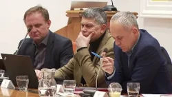 Regionalno, Maribor: Posek kostanjev na Trubarjevi razburil Maribor