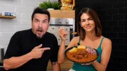 ANAHÍ DE CÁRDENAS tries carapulcra for the first time! 👀