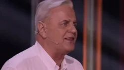 Enrico Bertolino e la differenza tra i genitori di ieri e quelli di oggi ​| Only Fun Comico Show