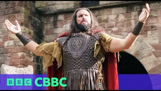 Gladiator Mayhem with Hammer! | Odd Squad | CBBC